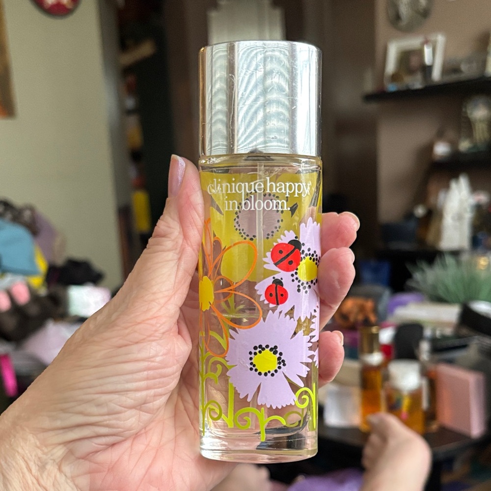 Vintage Clinique Happy In Bloom 50ml EDP Spray. Half left. Gorgeous!